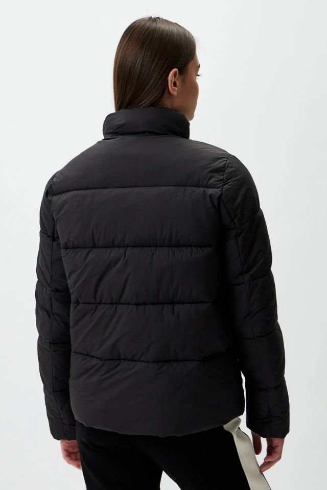 Guess New Claudia Kadın Aktif Mont Siyah