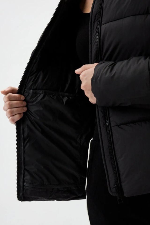 Guess New Claudia Kadın Aktif Mont Siyah