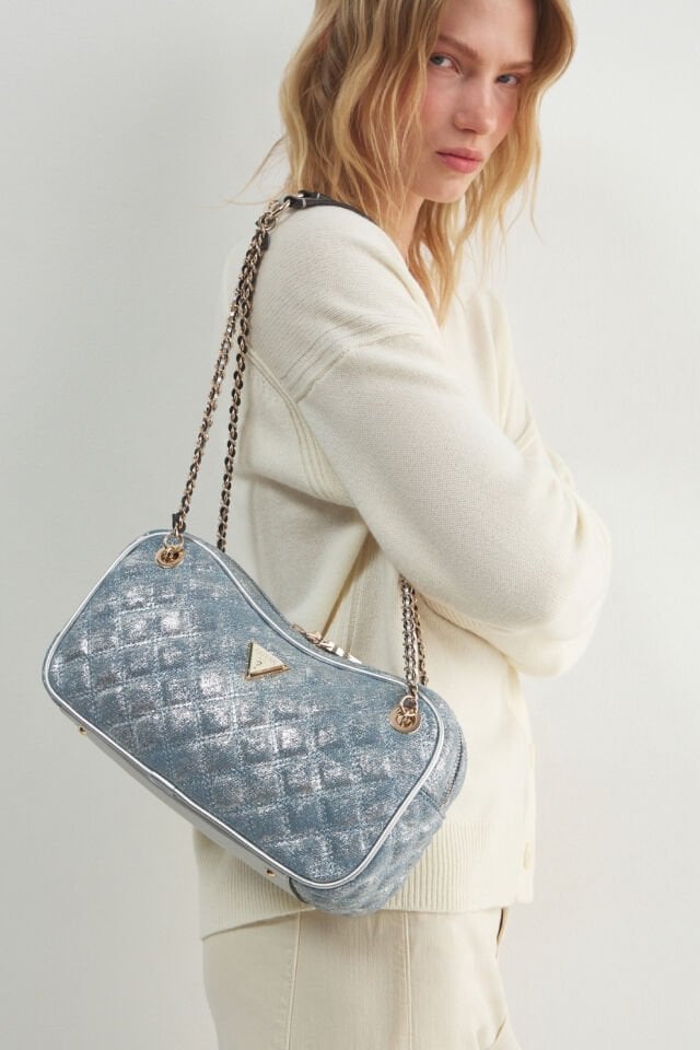 Guess Giully Kapitone Omuz Çantası Mavi