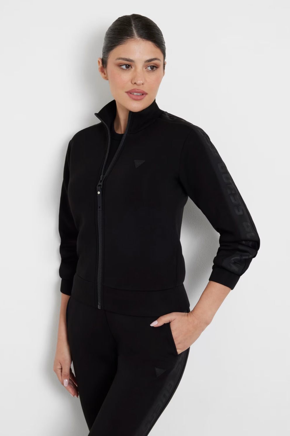 Guess Logo Şeritli Regular Fit Fermuarlı Dik Yaka Bayan Sweat Siyah