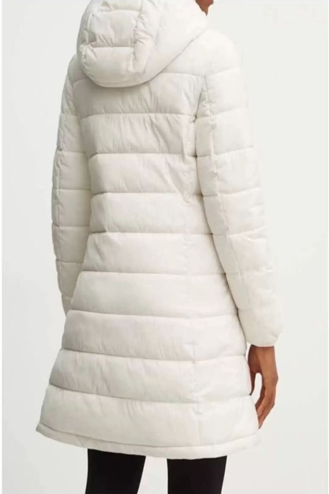 Guess New Aleta Kapitoneli Regular Fit Kapüşonlu Uzun Şişme Mont Beyaz