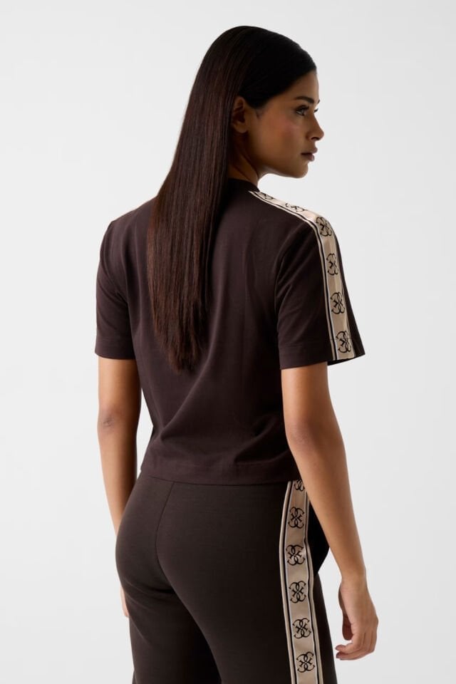 Guess Logolu Bantlı Kısa Tişört Koyu Kahverengi