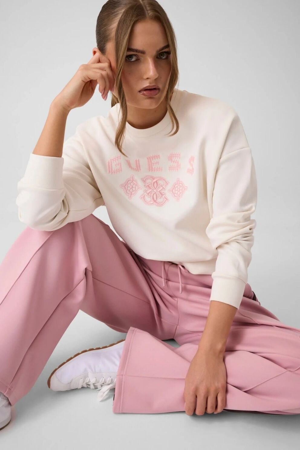 Guess Kadın Sweatshirt