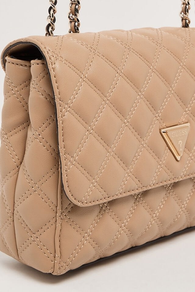 Guess Giully Kapitoneli Çapraz Çanta Bej
