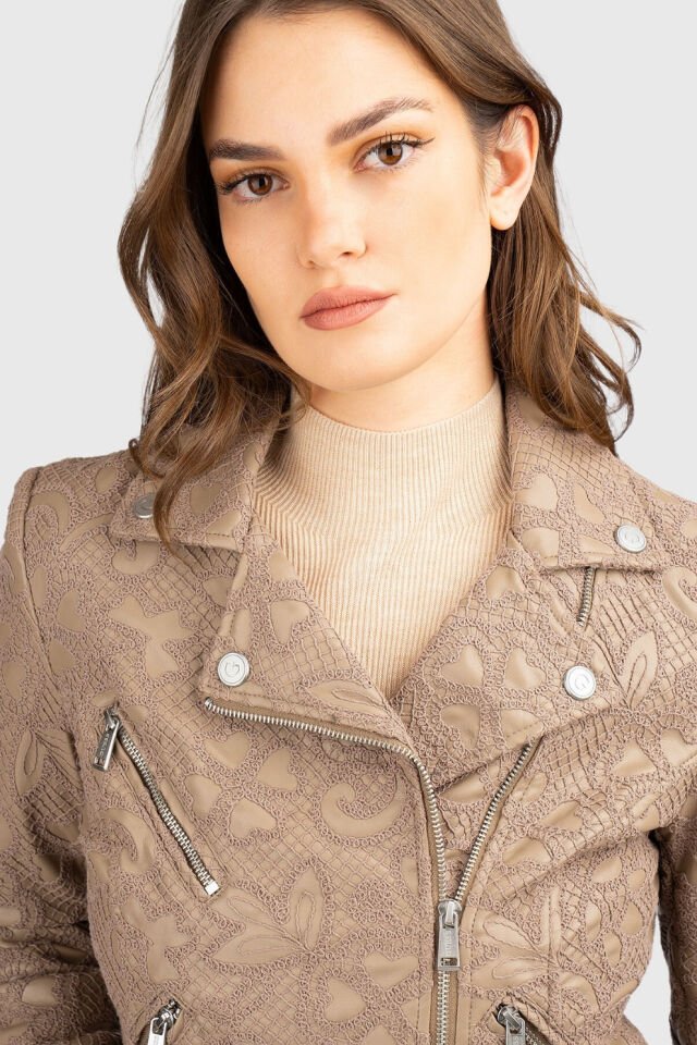 Guess Çiçek İşlemeli Suni Deri Ceket Bej