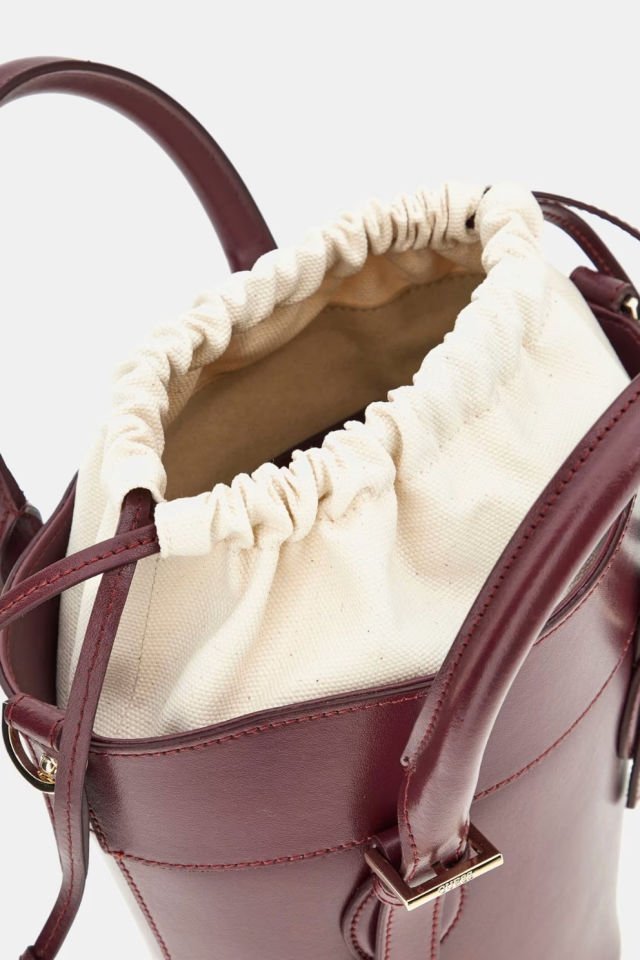 Guess Diana Deri Karışımlı Mini Kova Çanta Bordo