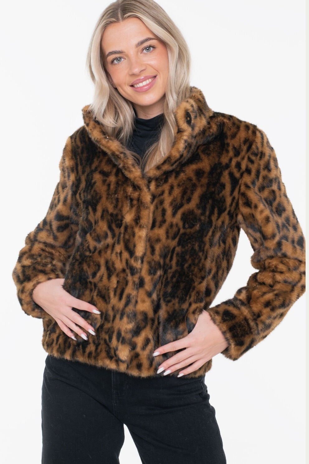 Guess Luna Leopar Desenli Regular Fit Dik Yaka Suni Kürk