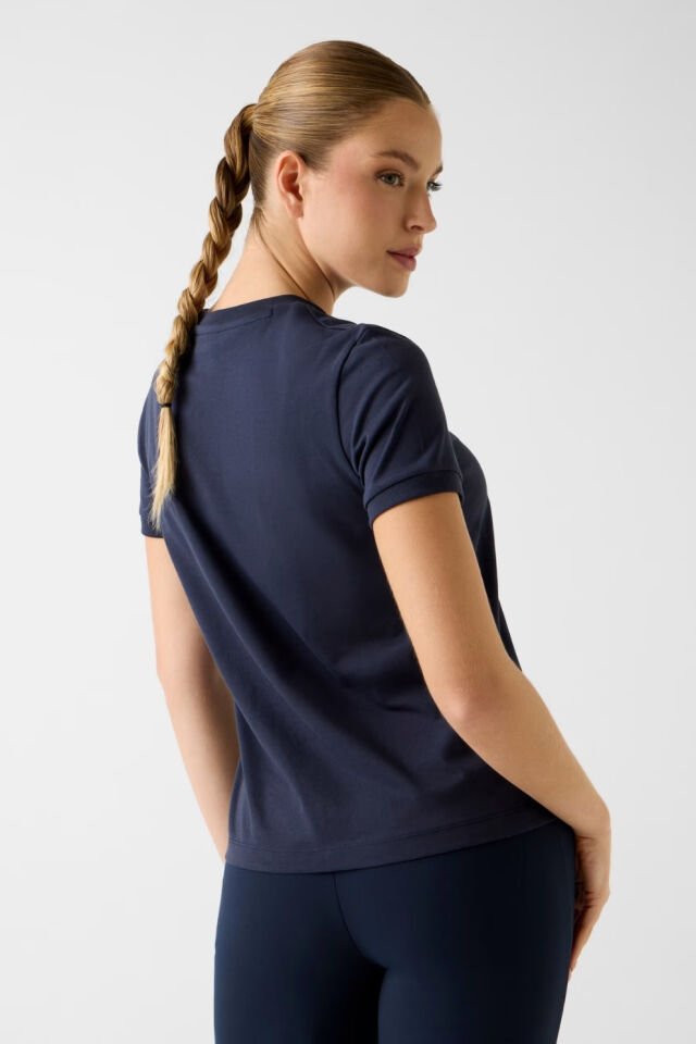 Guess  Ön Logolu Tişört Lacivert