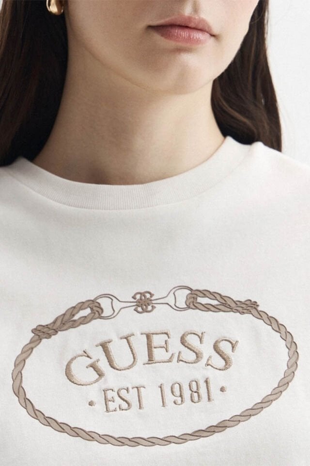 Guess  Ön Logolu Tişört Ekru