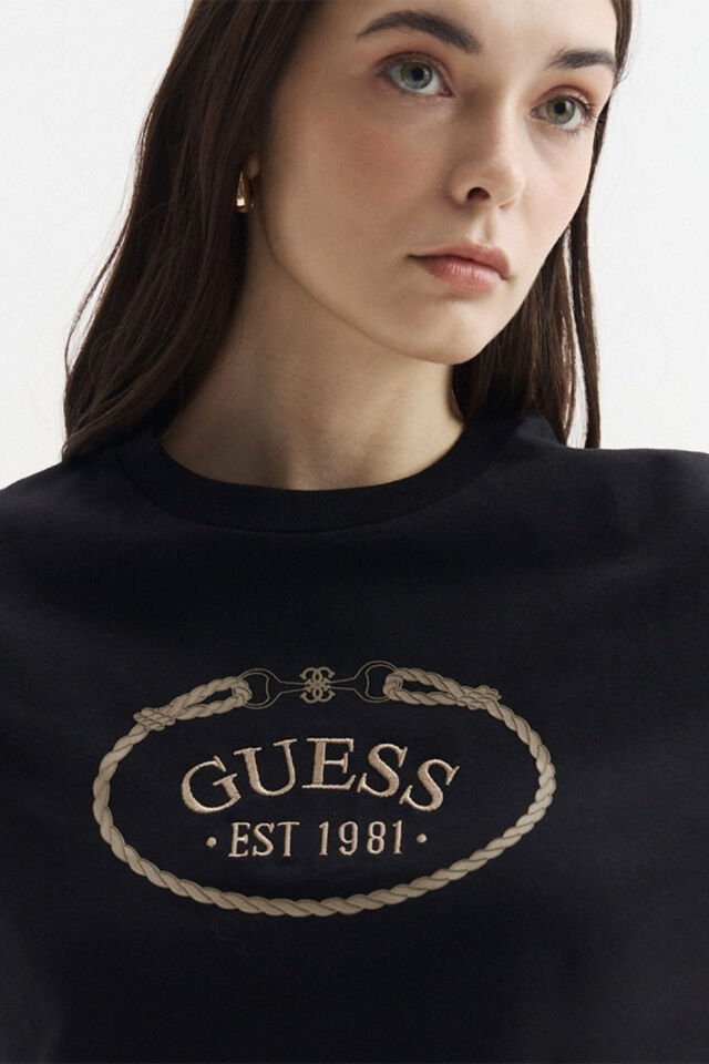 Guess  Ön Logolu Tişört Siyah