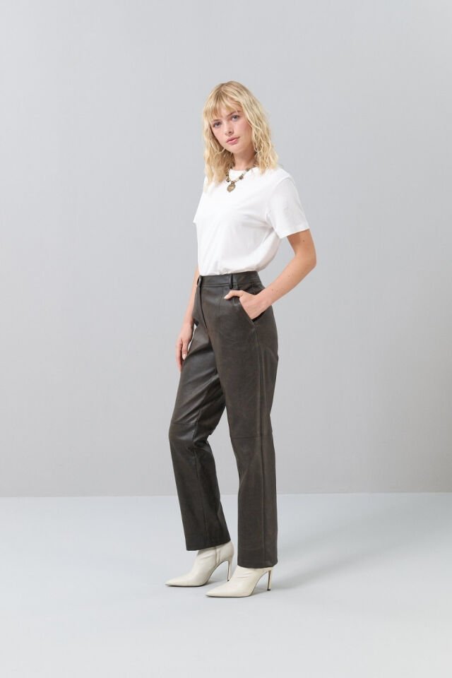 Roman Eskitilmiş Görünümlü Düz Paça Deri Pantolon Kahve