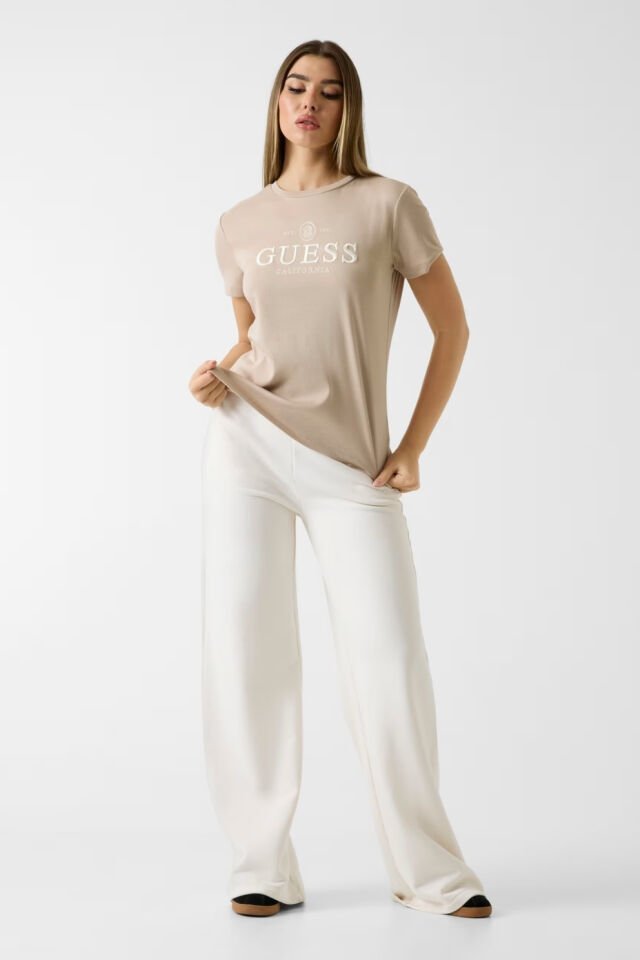 Guess Nakışlı Logolu Tişört Bej