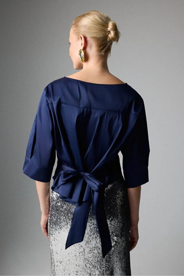 Roman Beli Kuşaklı Truvakar Kol Bluz Lacivert