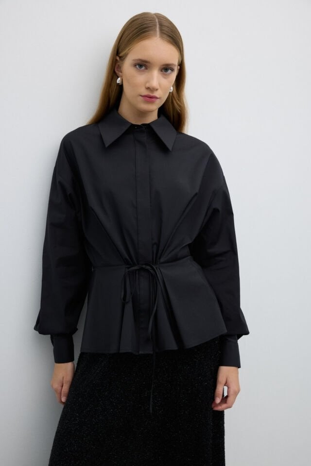 Roman Beli Bağlama Detaylı Uzun Kol Gömlek Siyah