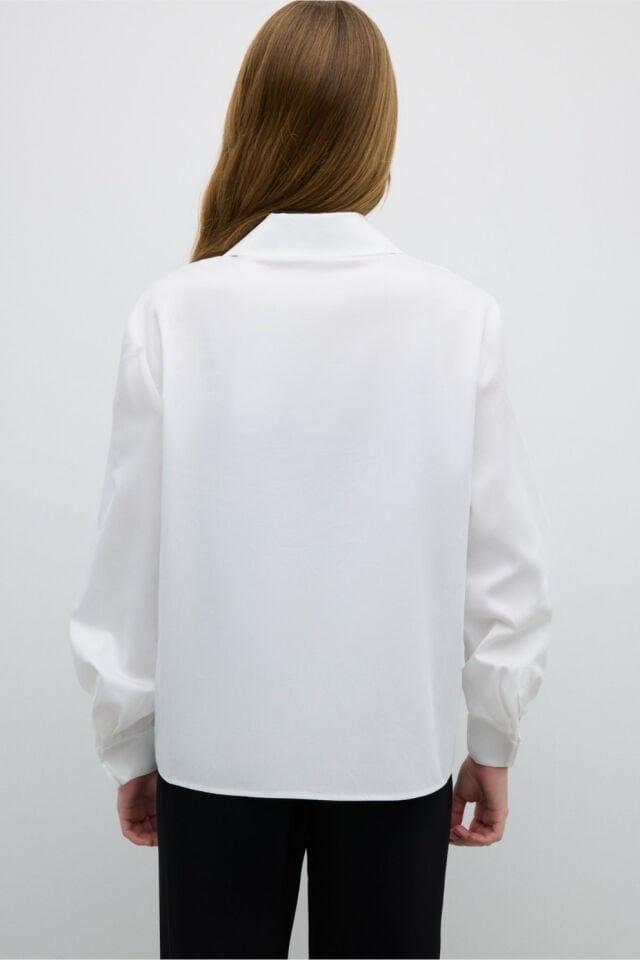 Roman Zincir İşlemeli Uzun Kol Gömlek Beyaz
