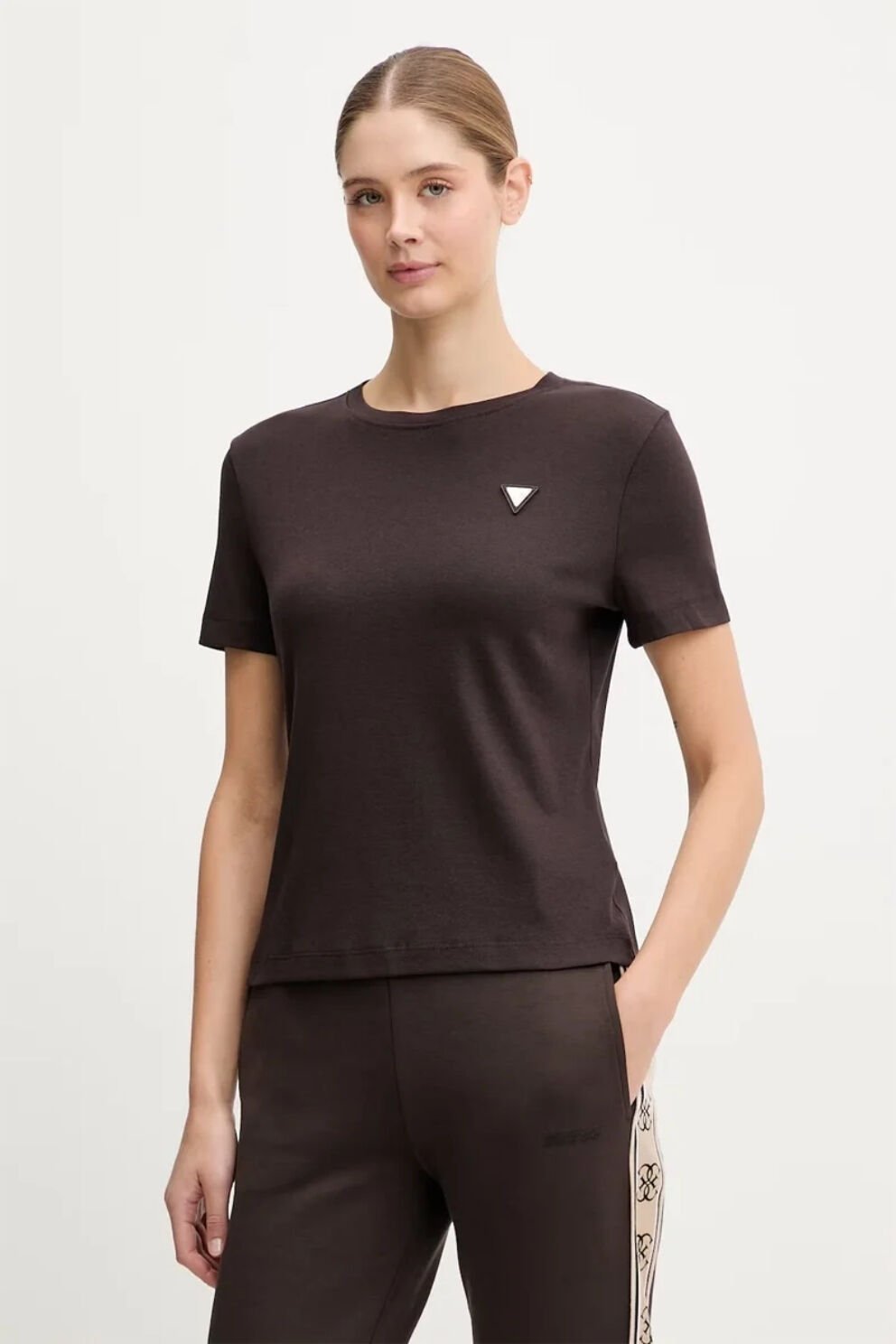 Guess Sonia Bisiklet Yaka Kısa Kollu Kadın Kahverengi Tişört