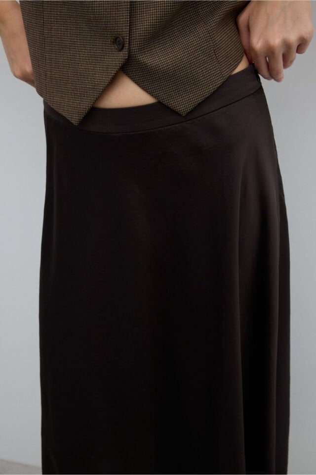 Roman Kloş Midi Boy Saten Etek Acı Kahve