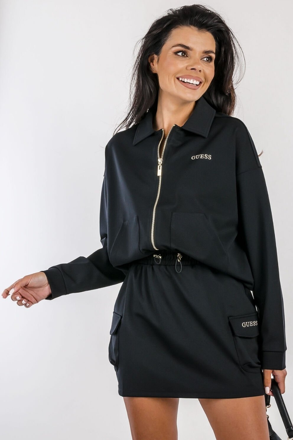 Guess Crop Kesim Naylon Ceket Siyah