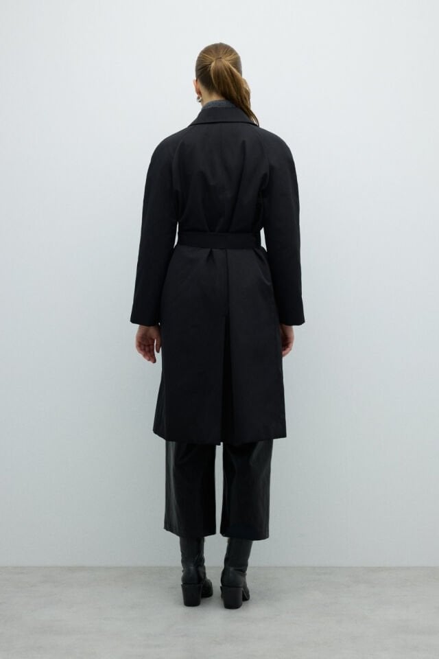 Roman Kürk Detaylı Beli Kemerli Pardesü Siyah