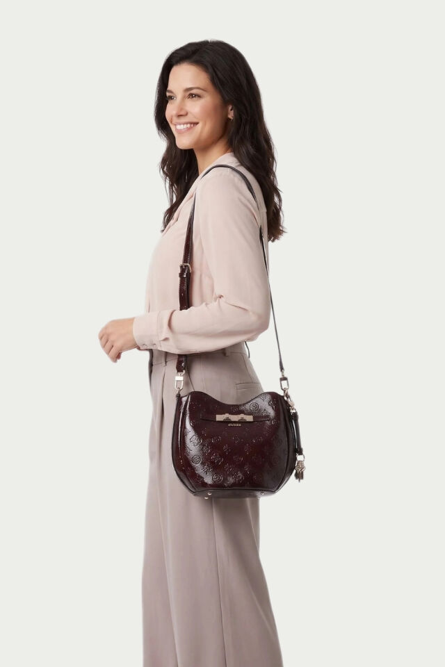 Guess Carmella Kova Çanta Suni Deri Bordo Logolu
