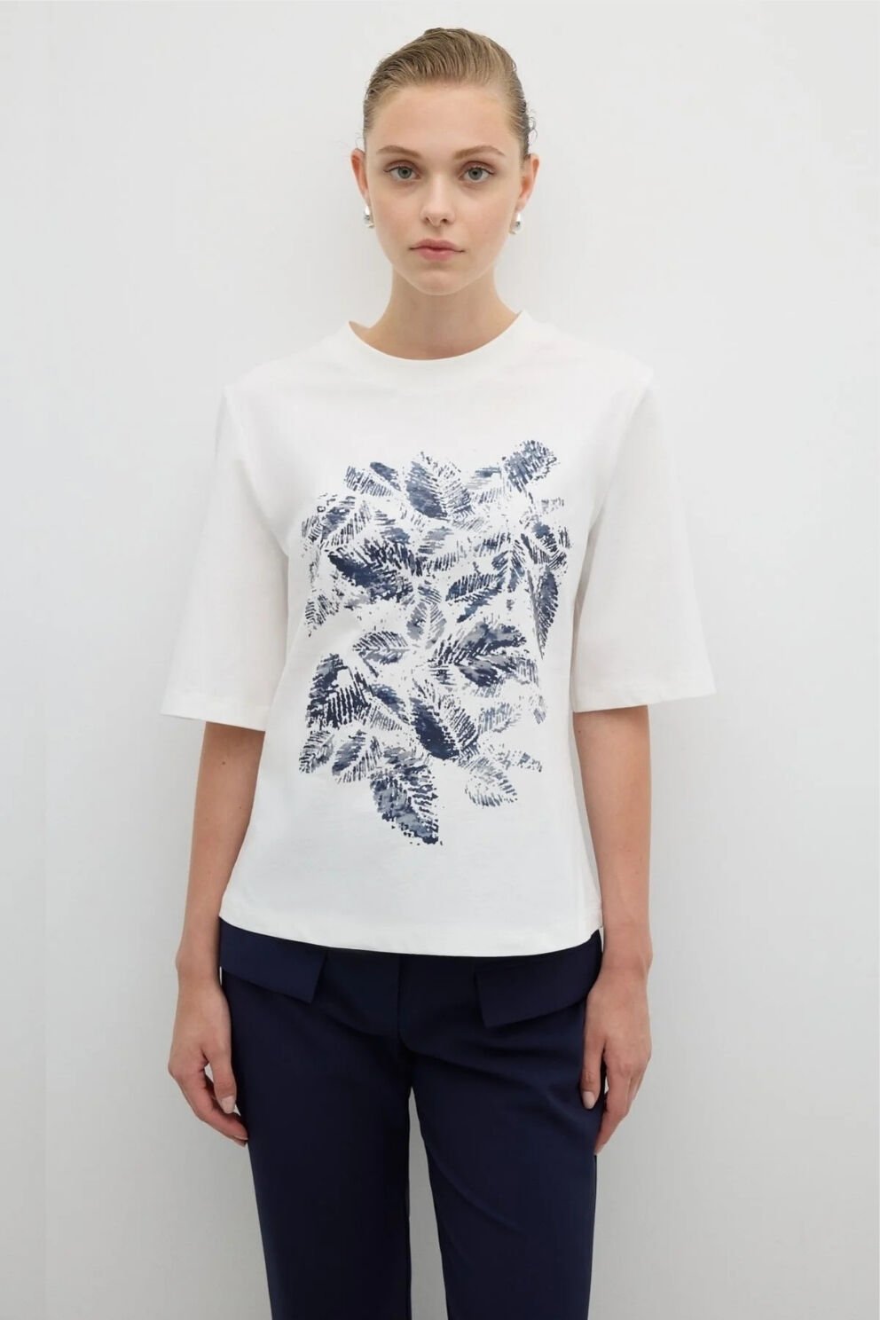 Roman Baskılı Kısa Kol T-shirt Ekru