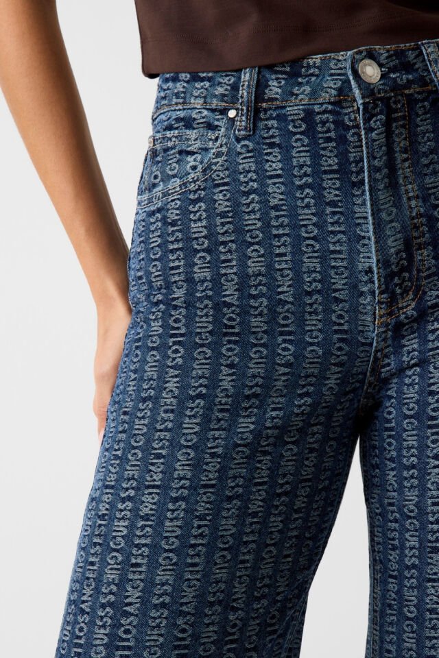 Guess Üzerinde Harf Baskılı Geniş Paçalı Kot Pantolon Mavi