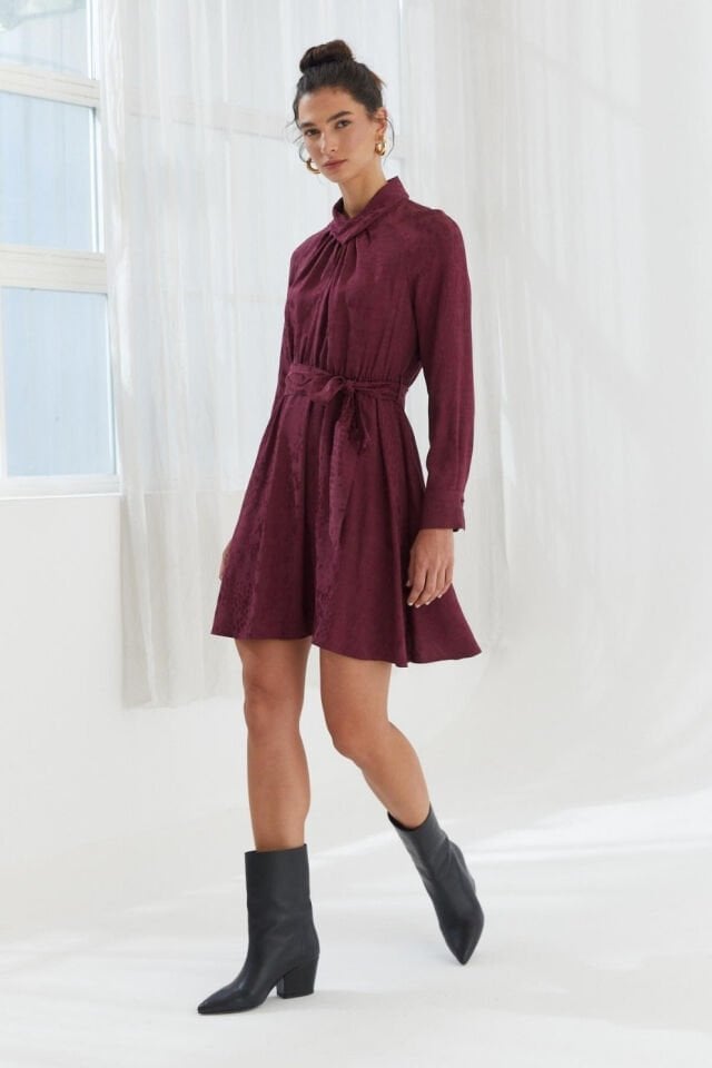 Naar Elbise Mürdüm