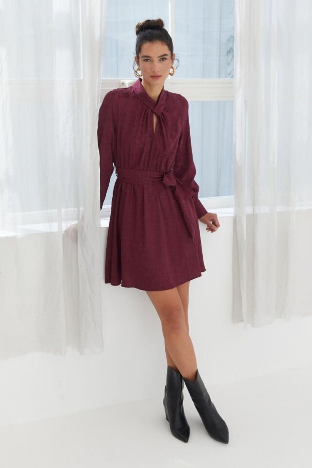 Naar Elbise Mürdüm