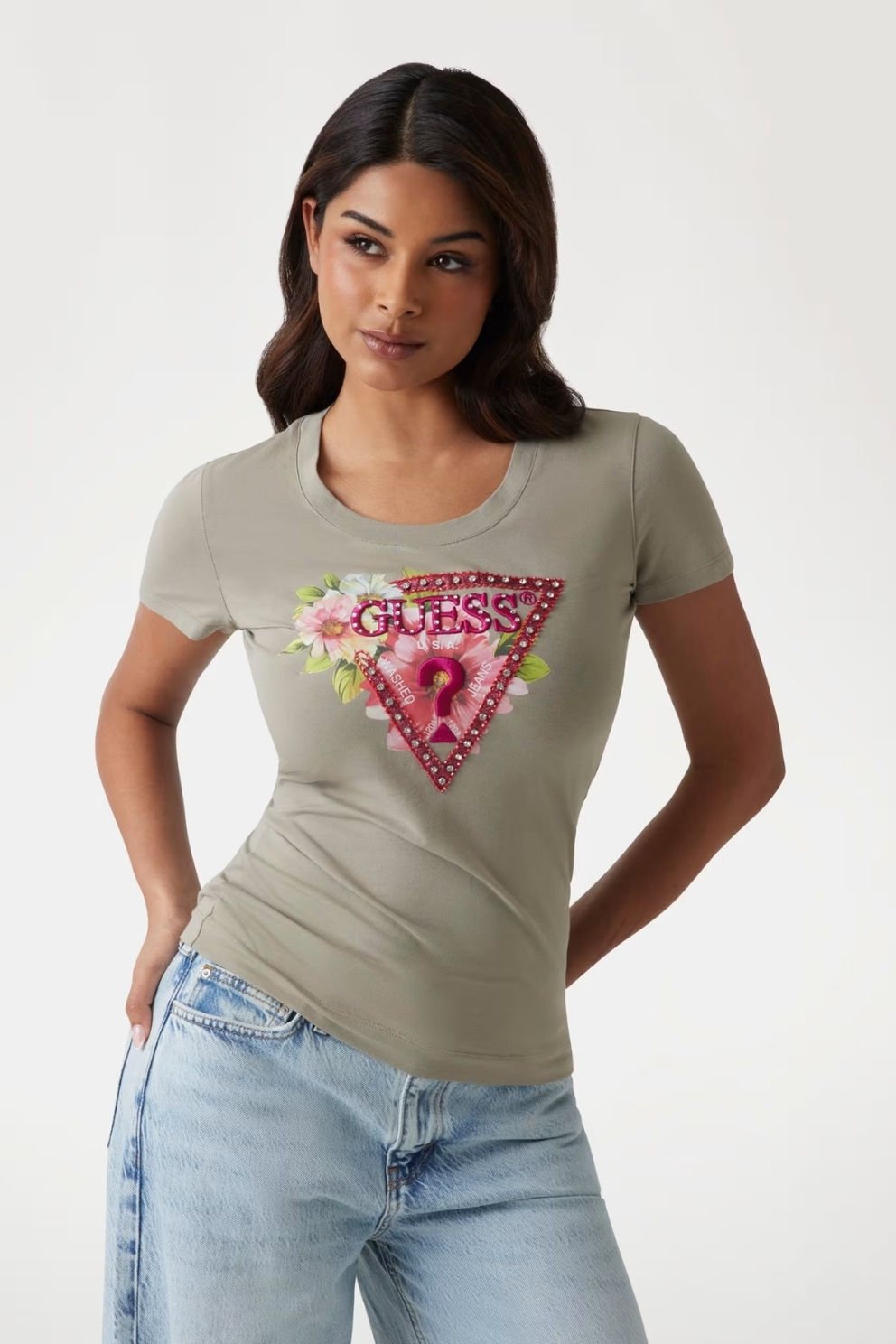Guess Çiçek Desenli Üçgen Logolu T-shirt