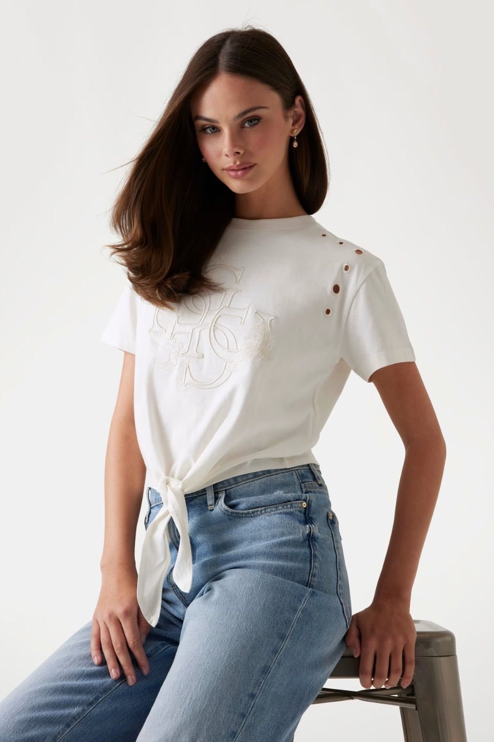 Guess Crop Kesim Boxy Logolu T-shirt Beyaz