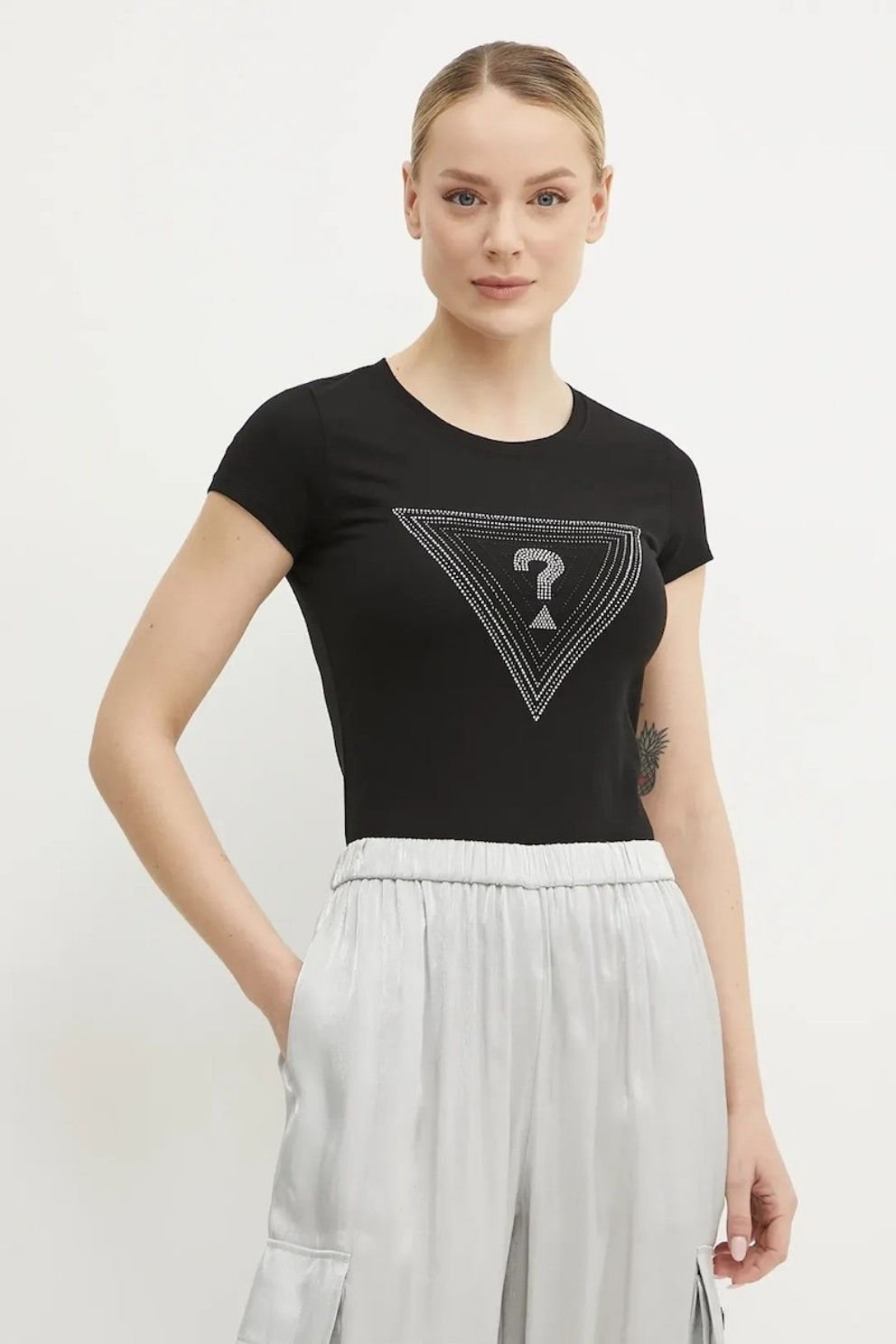Guess Ss Triangle Kadın Tişört Siyah