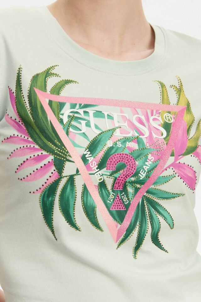 Guess Üçgen Logolu Slim Fit Tişört