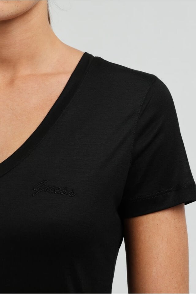 Guess V Yakalı Tişört Siyah
