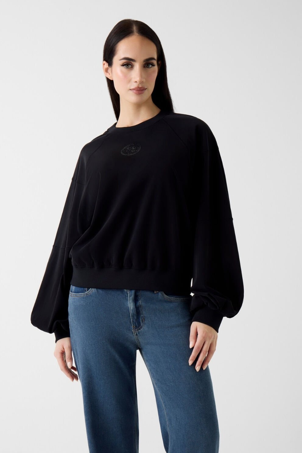 Guess Hacimli Kollu Siyah Renkli Sweatshirt