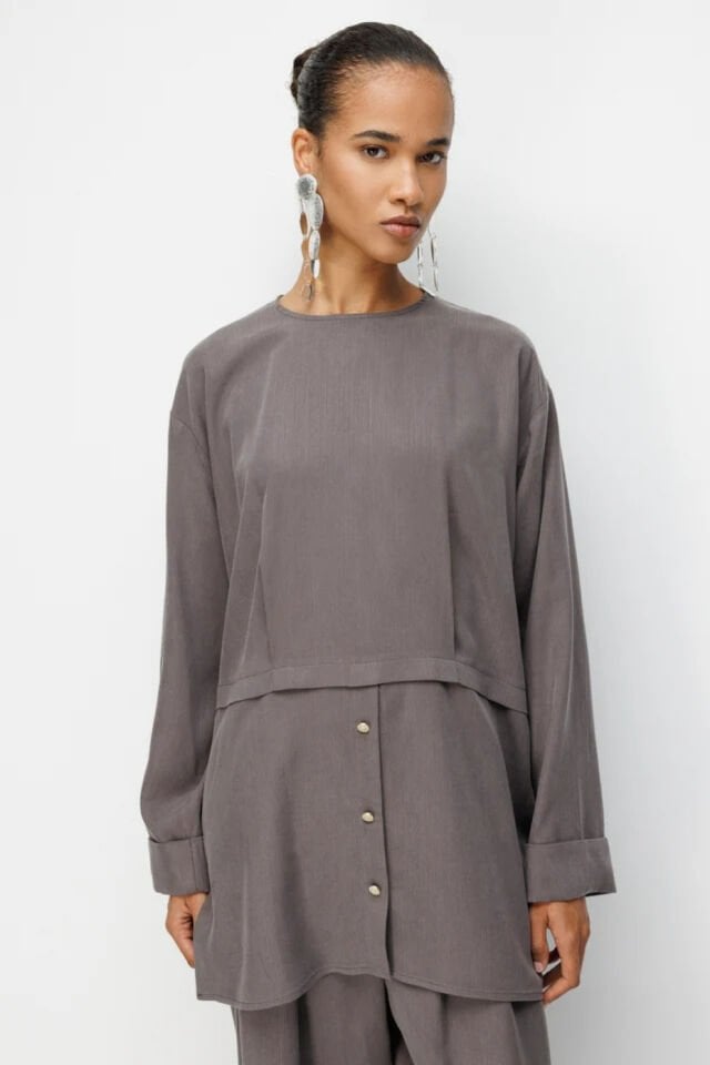 Ghisa Düğme Detaylı Oversize Takım