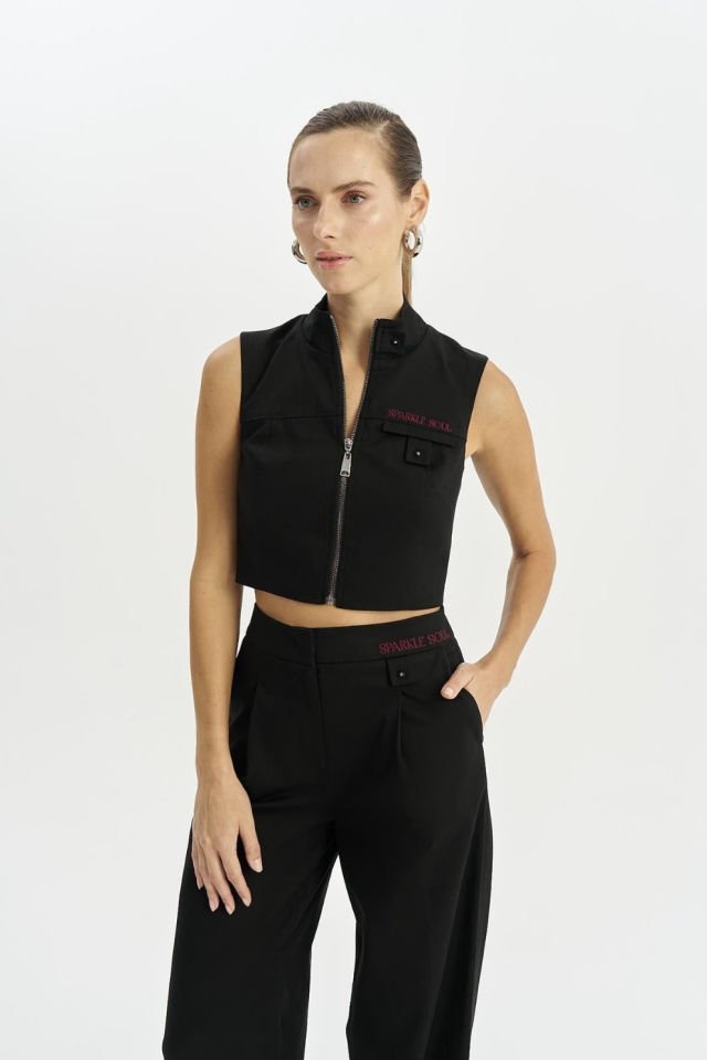 Naar Büstiyer Siyah