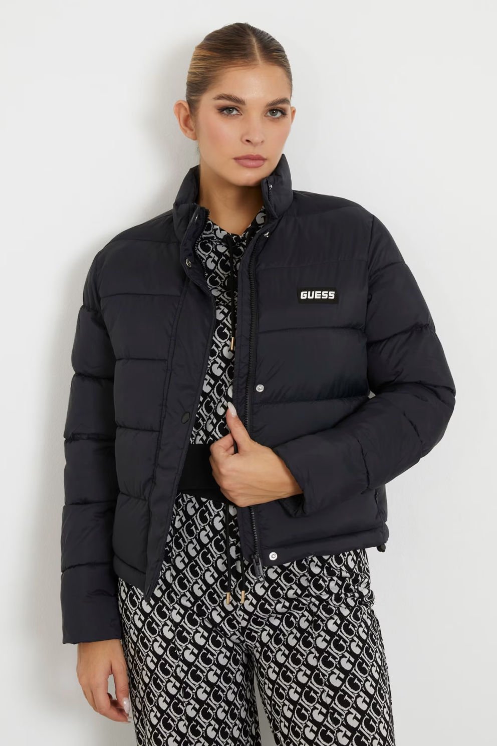 Guess Regular Kalıp Şişme Mont Siyah