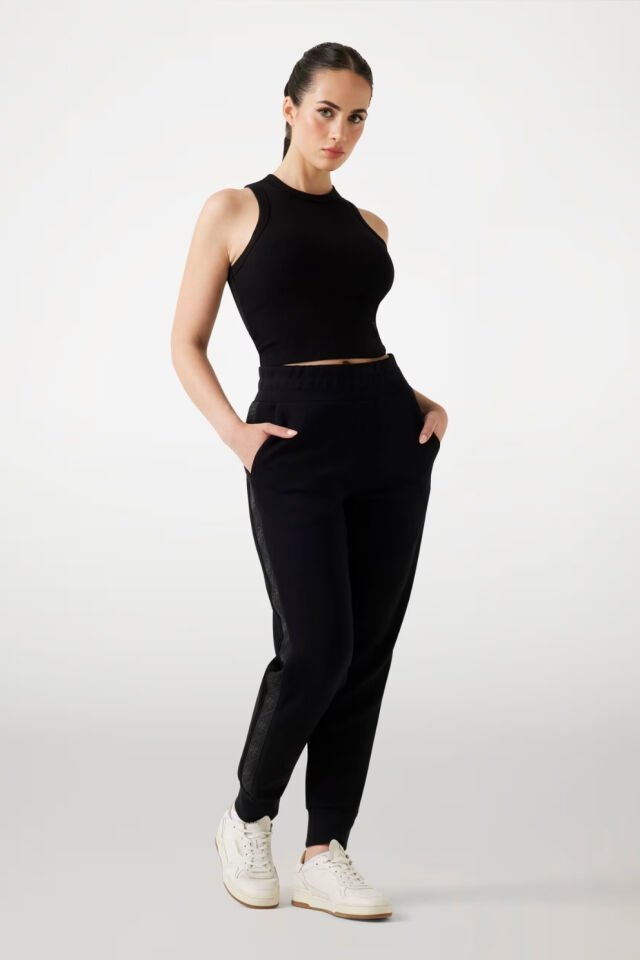 Guess Logo Bantlı Tüplü Koşu Pantolonları Siyah