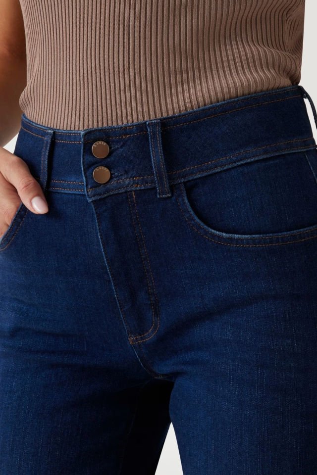 Guess Shape Up Straight Jean
