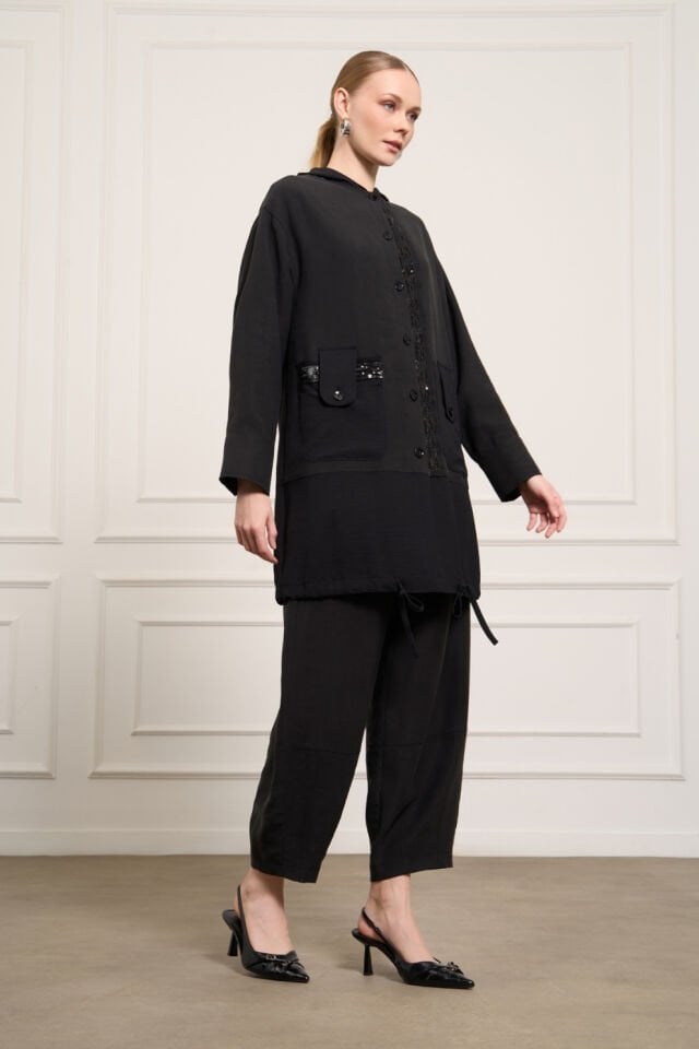 Mascara Kapüşonlu Düğmeli Siyah Ceket