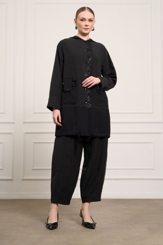 Mascara Kapüşonlu Düğmeli Siyah Ceket