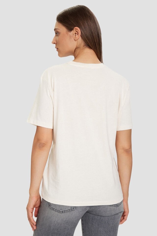 Guess Teddy Kadın Beyaz Aktif Regular Fit Tişört