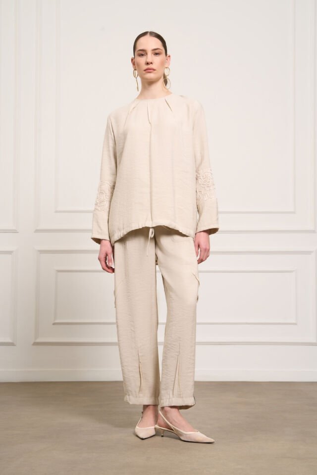 Mascara Dantel Detaylı Bluz Taş