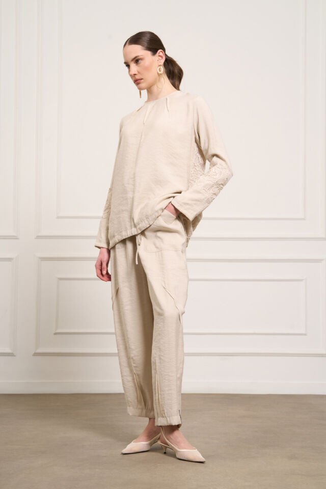 Mascara Dantel Detaylı Bluz Taş