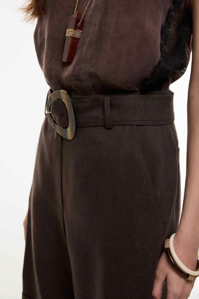 Roman Kemer Detaylı Double Paça Şort Kahve