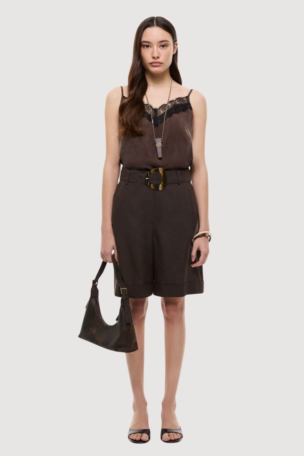 Roman Kemer Detaylı Double Paça Şort Kahve