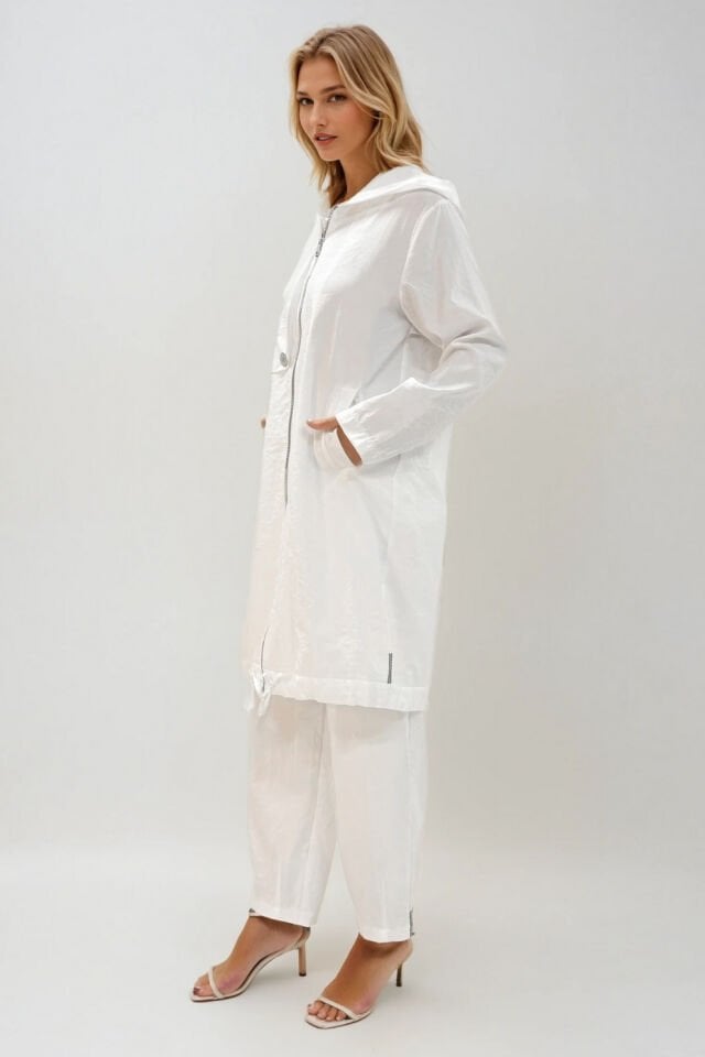 Mascara Paçası Pensli Beyaz Pantolon