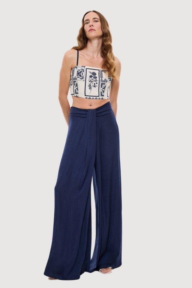 Roman Kruvaze Görünümlü Bağlama Detaylı Geniş Paça Pantolon Lacivert