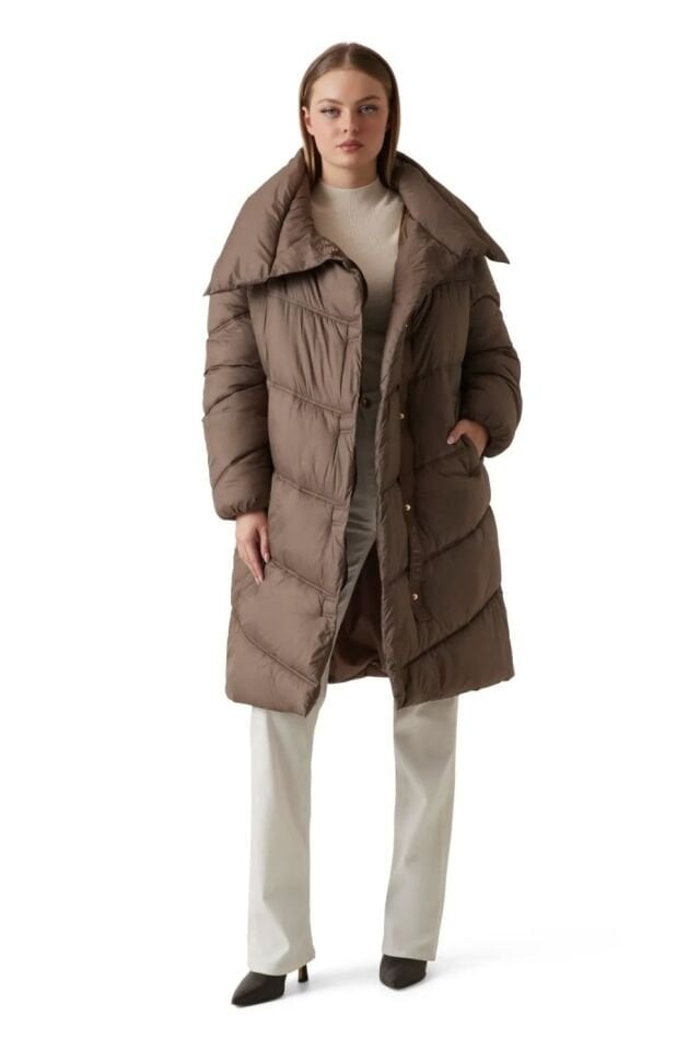 Guess Yumuşak Puf Kaban Kahverengi