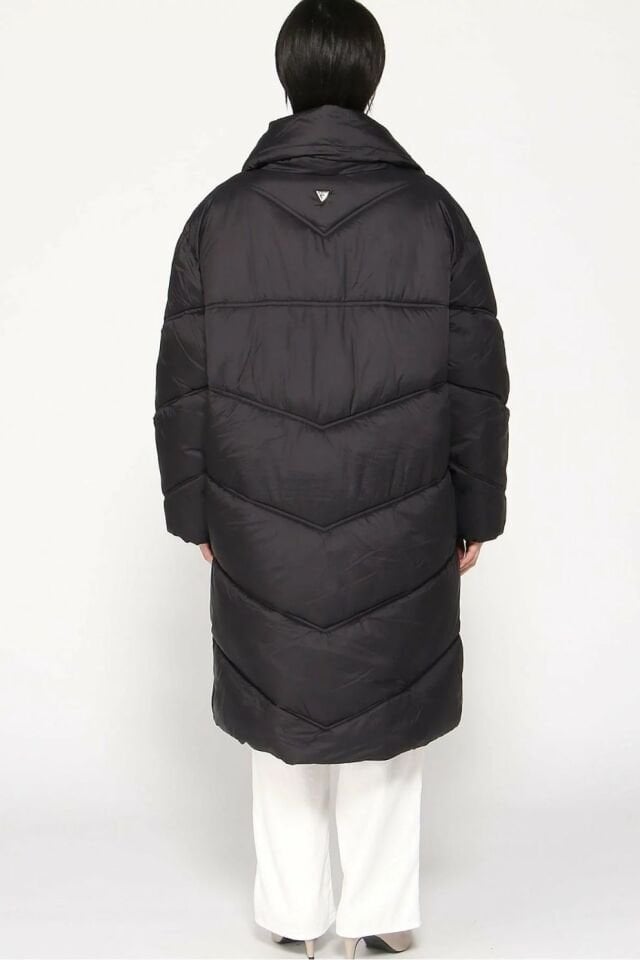 Guess Yumuşak Puf Kaban Siyah